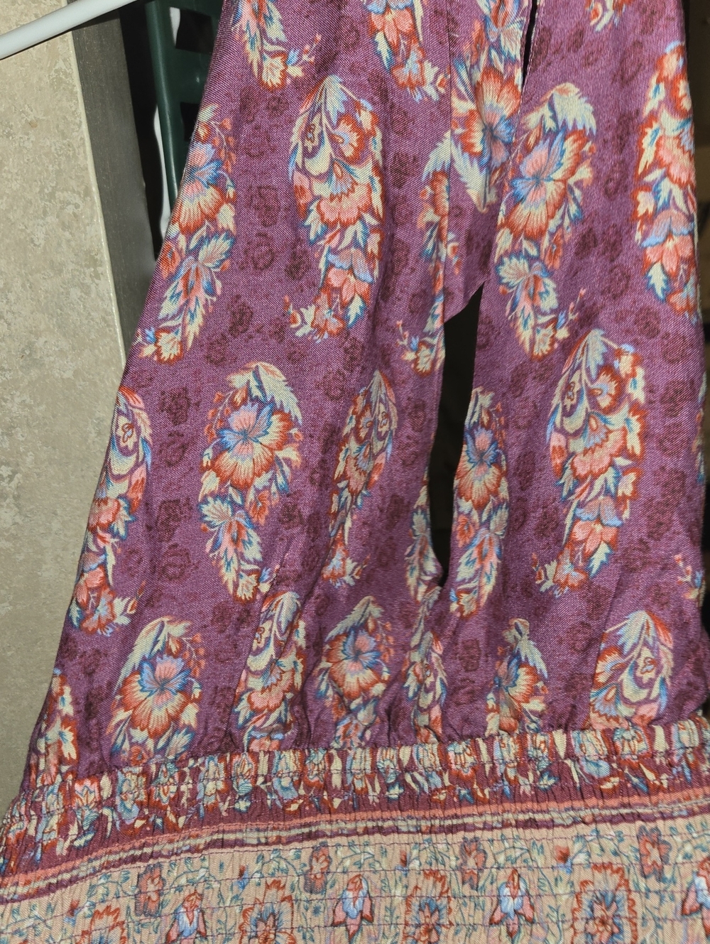 easel Purple Floral Halter Top with Multicolor Paisley Print🟣